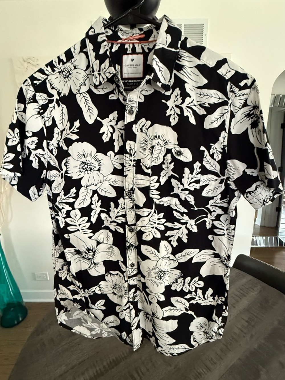 Cactus Black and White Floral Short-Sleeve Tank Top
